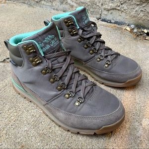 The North Face Back to Berkeley boots